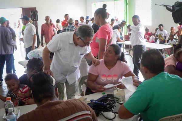 DGDC interviene comunidad La Reforma con amplia jornada de salud y prevención de enfermedades.